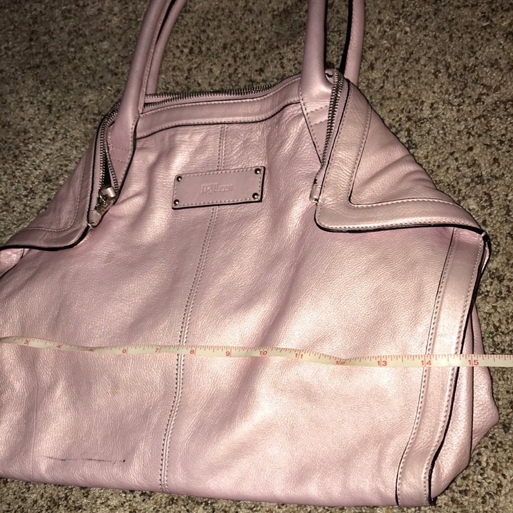 Authentic Alexander McQueen Lambskin de manta😍 - Picture 2 of 8